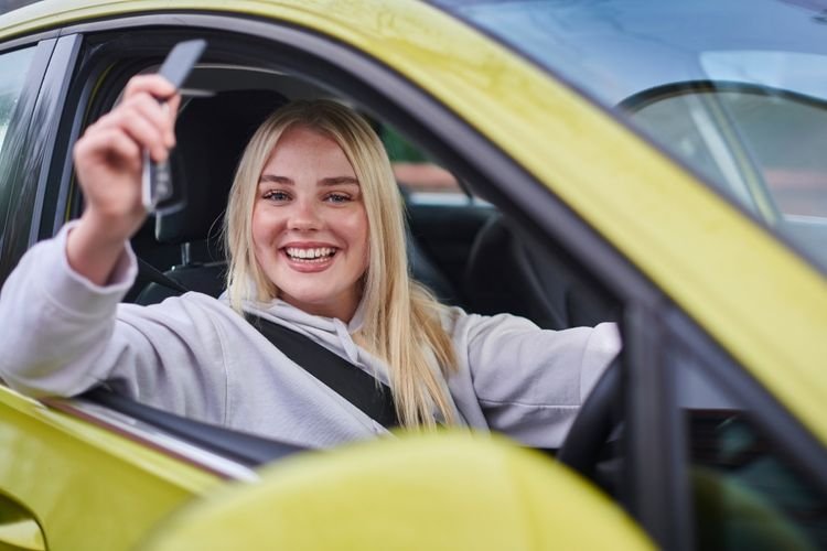 Professional Driving Lessons Helping Learners Get their Driver License